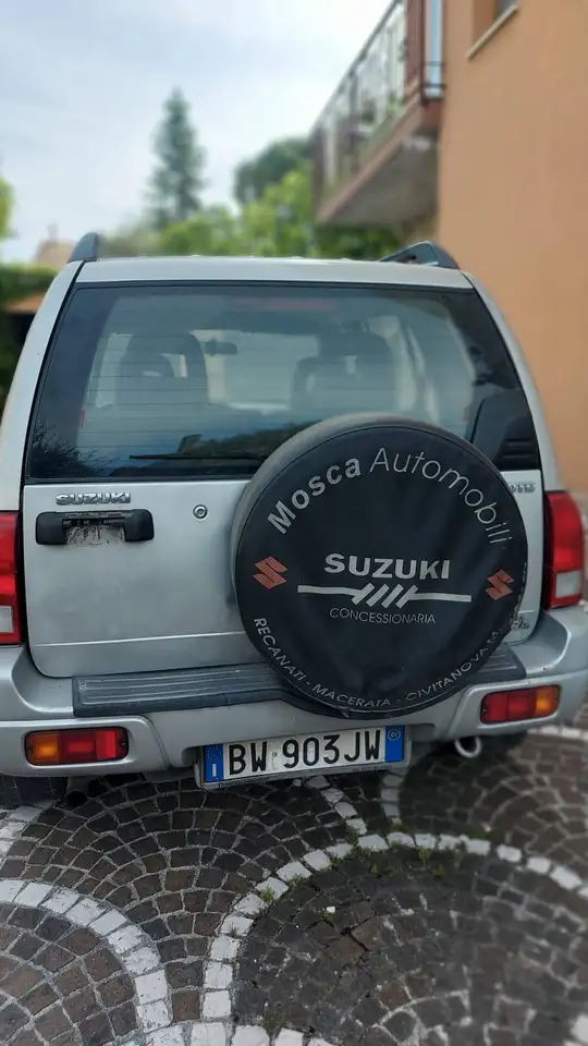 Suzuki Grand Vitara 5p 2.0 tdi, foto 3