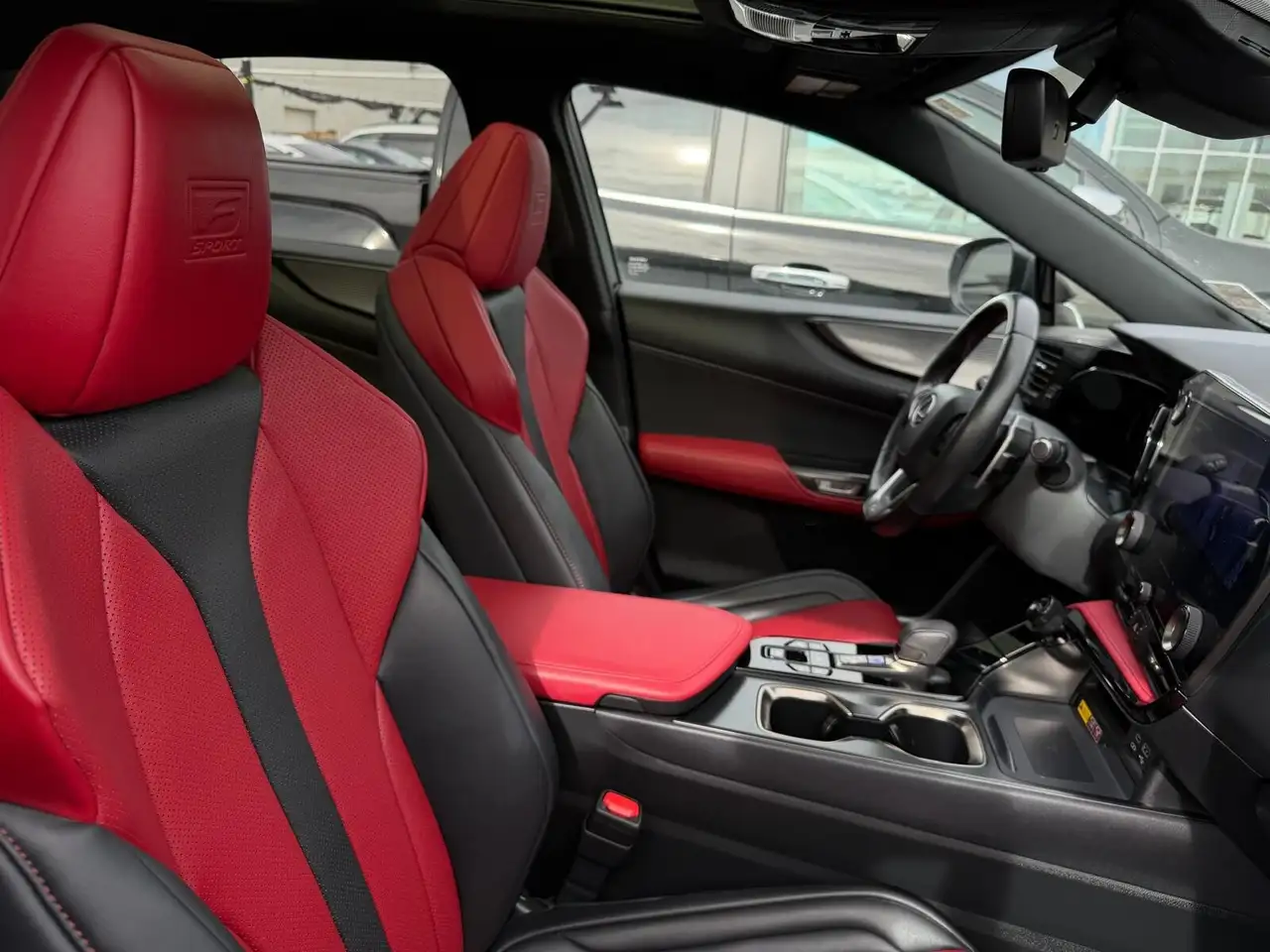 Lexus NX снимка Lexus NX