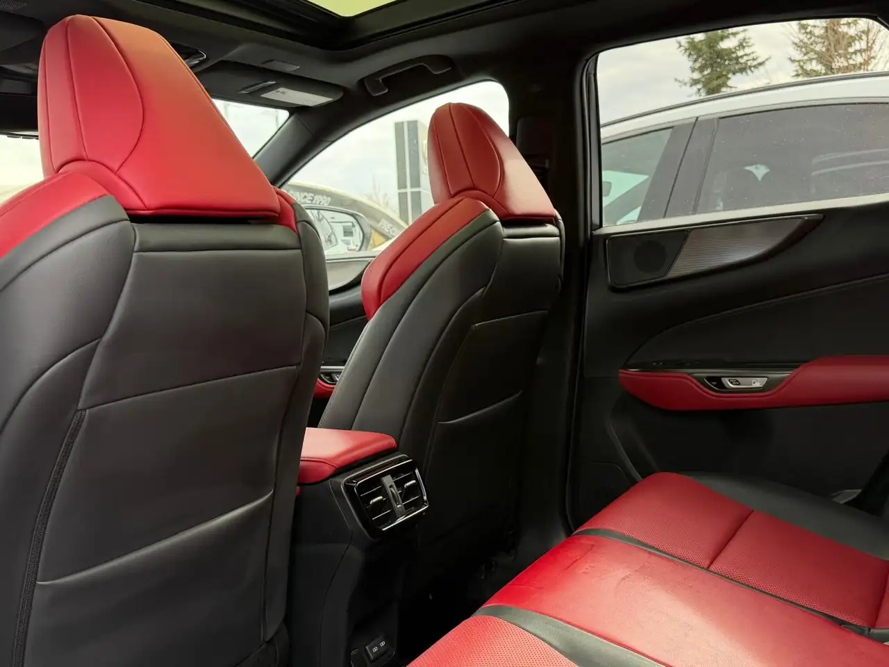 Lexus NX снимка Lexus NX