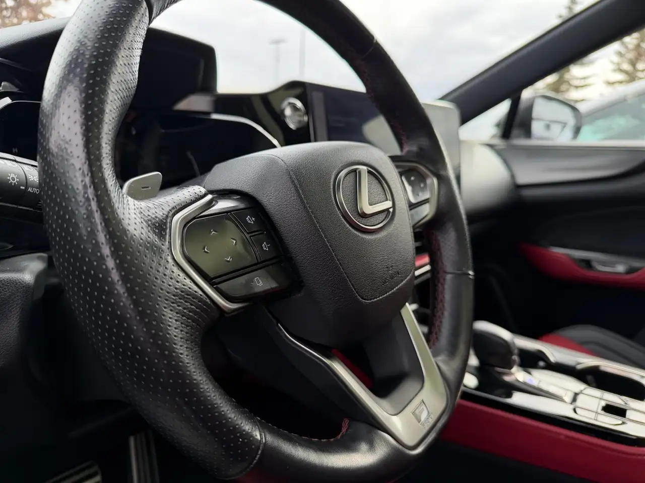 Lexus NX снимка Lexus NX