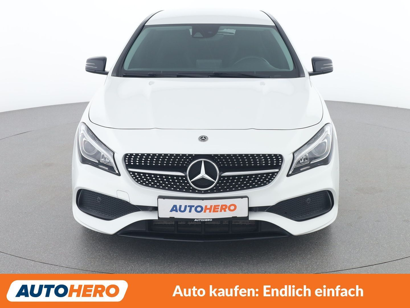 Mercedes-Benz CLA 180 CLA 180 Shooting Brake AMG Line — photo 9