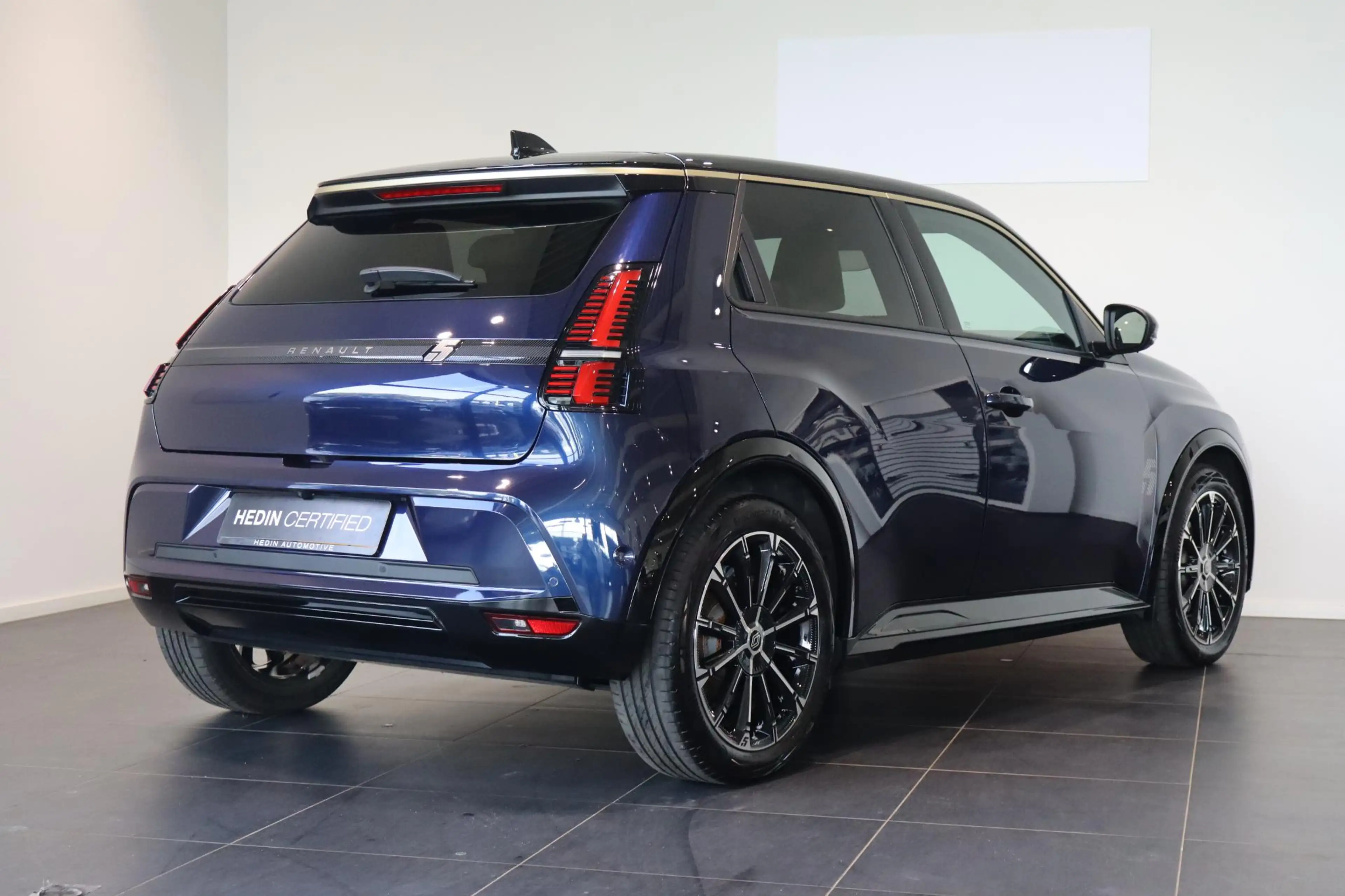 Renault R 5 comfort range iconic cinq 52 kWh — photo 2