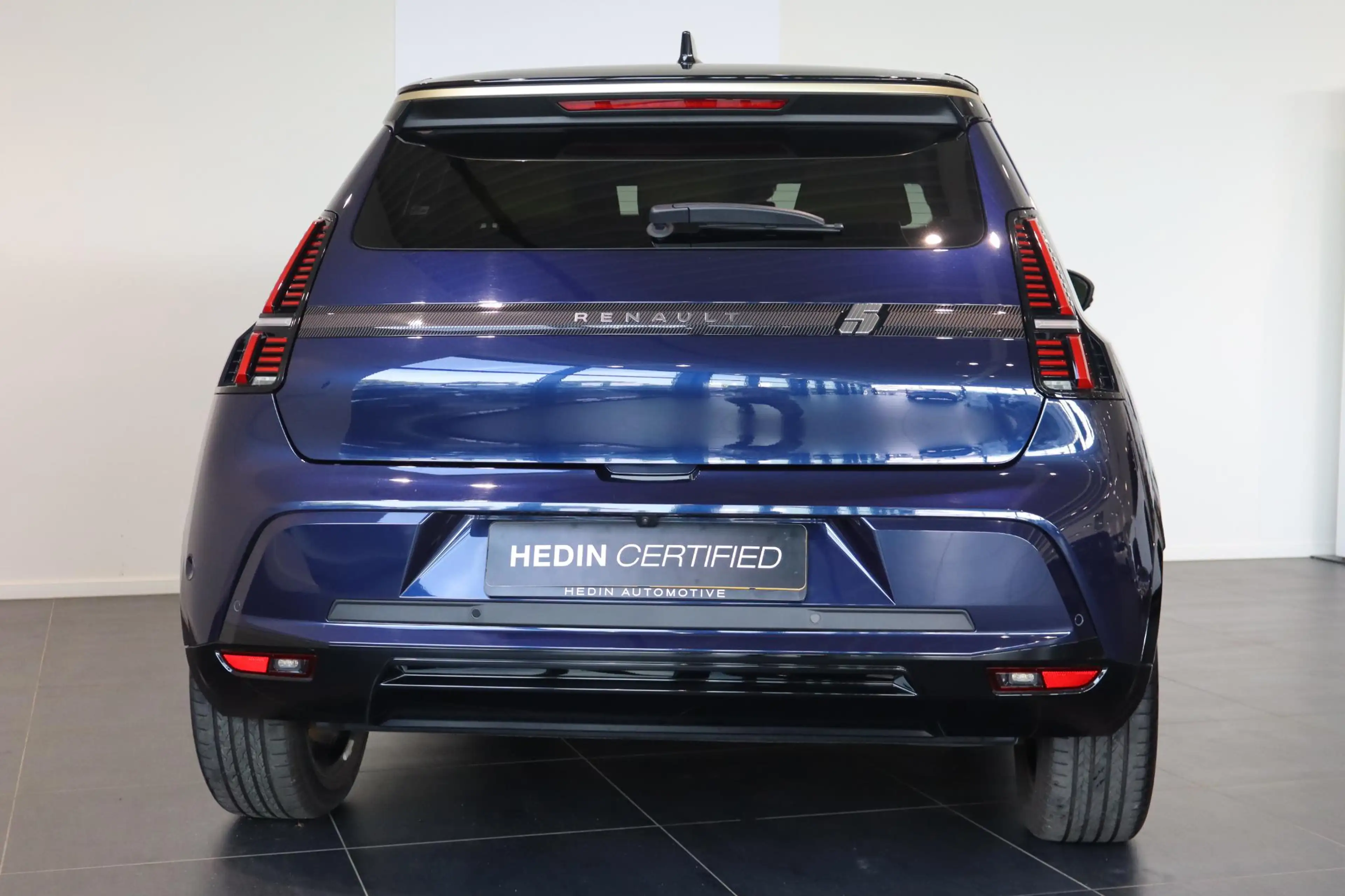 Renault R 5 comfort range iconic cinq 52 kWh — photo 9