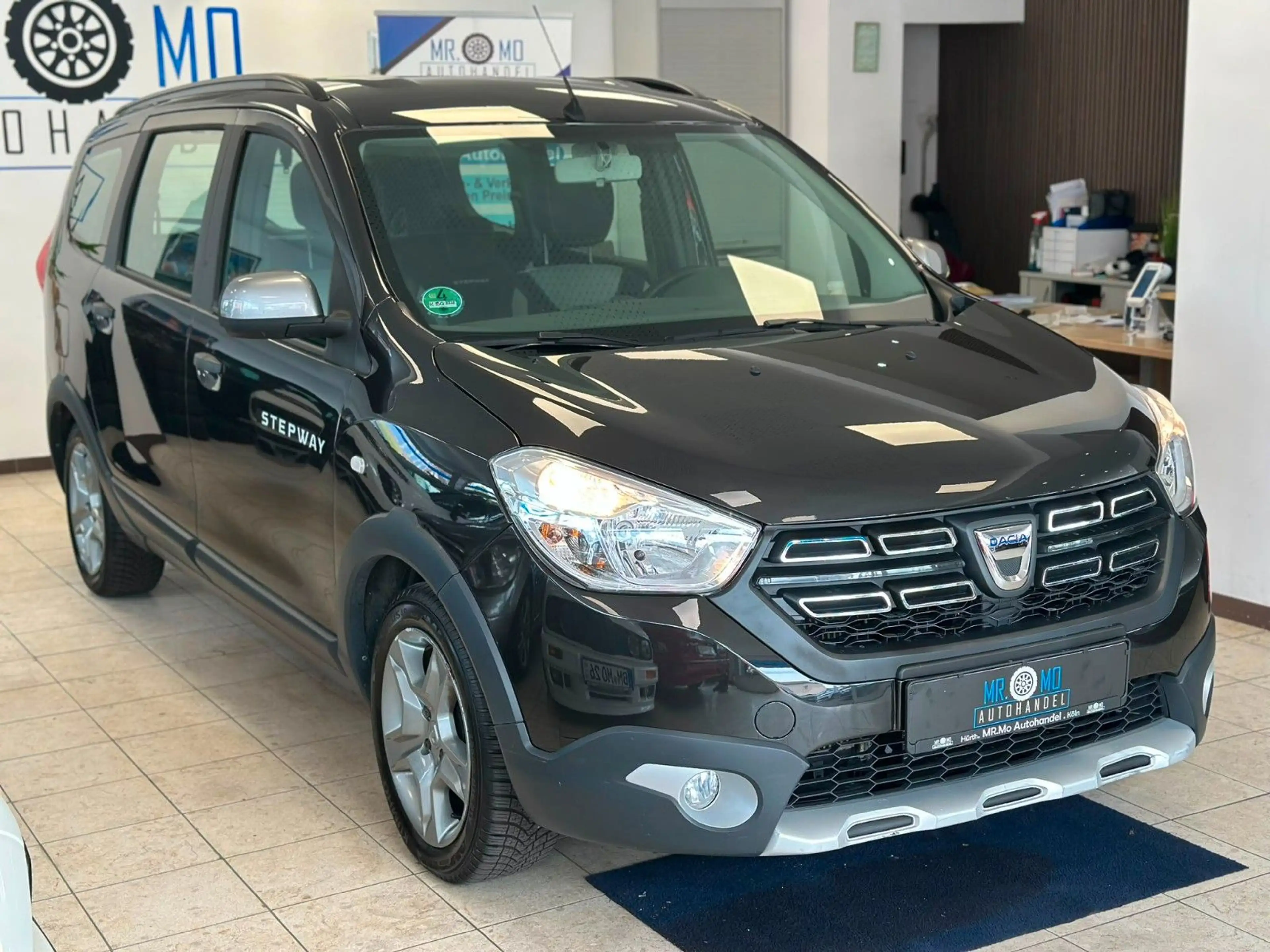 Dacia Lodgy Stepway°Klima°PDC°Navi°1.Hand — photo 2
