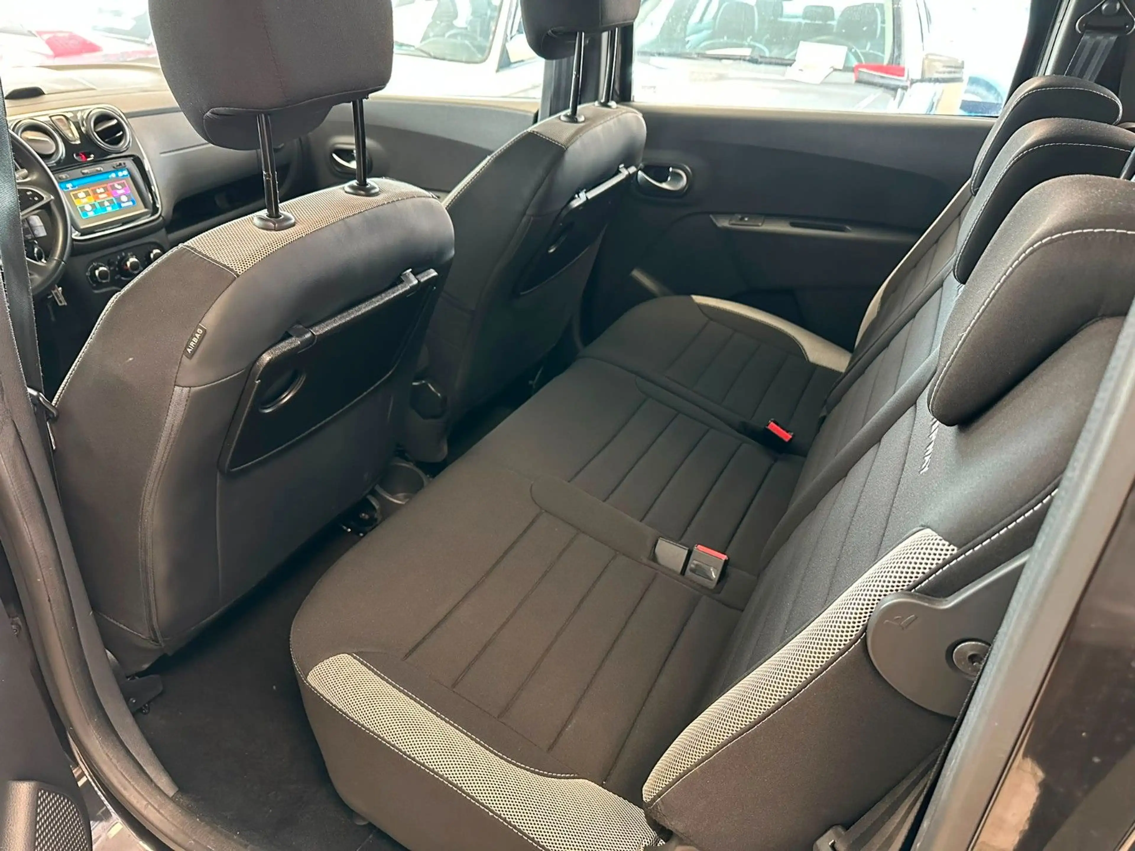 Dacia Lodgy Stepway°Klima°PDC°Navi°1.Hand — photo 10