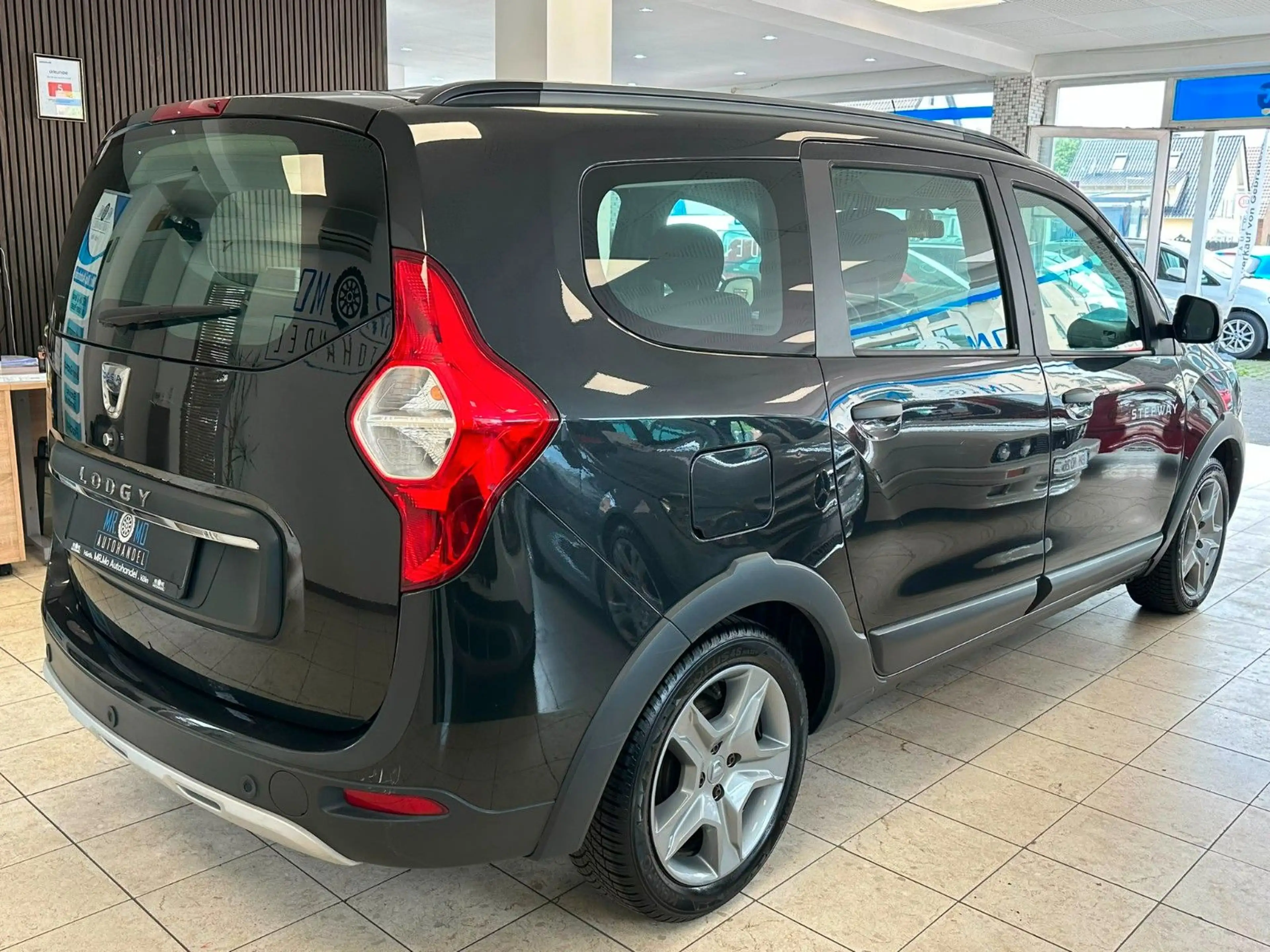 Dacia Lodgy Stepway°Klima°PDC°Navi°1.Hand — photo 5