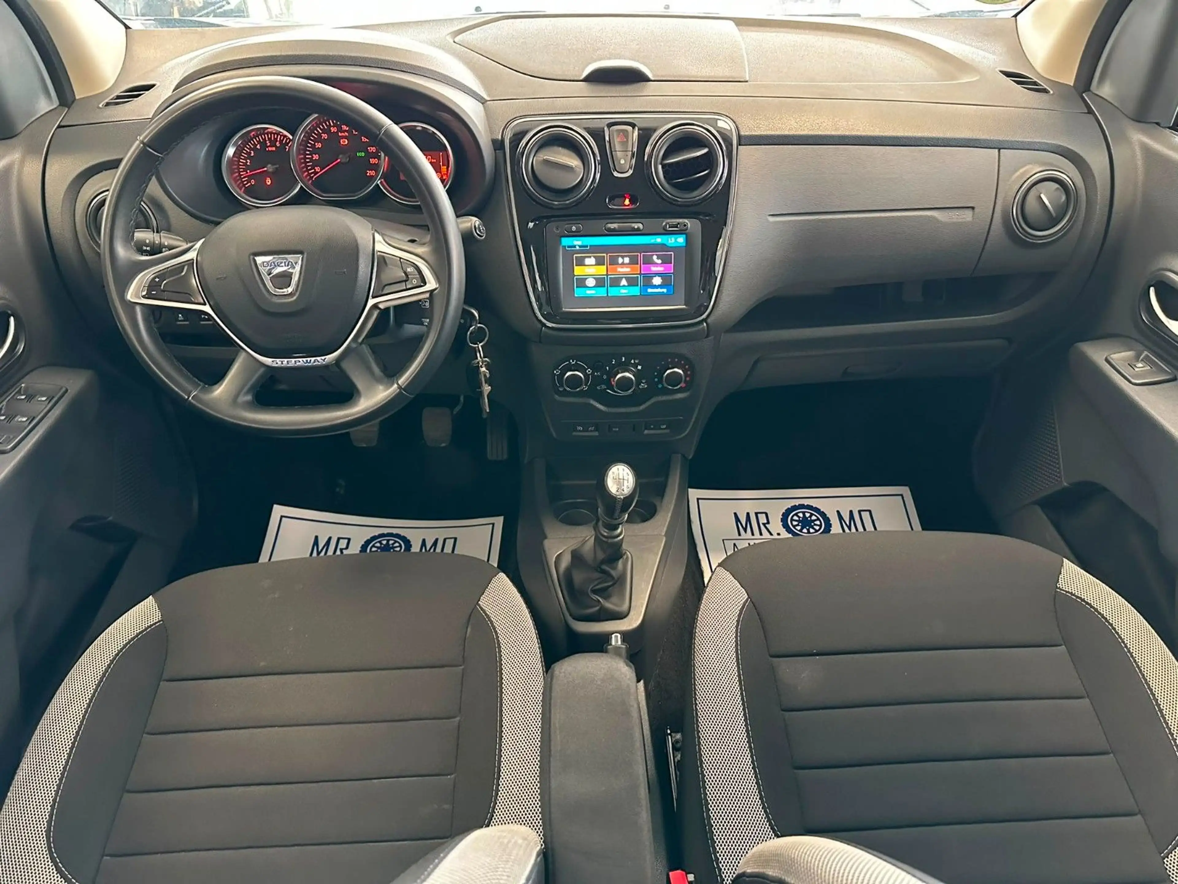 Dacia Lodgy Stepway°Klima°PDC°Navi°1.Hand — photo 9