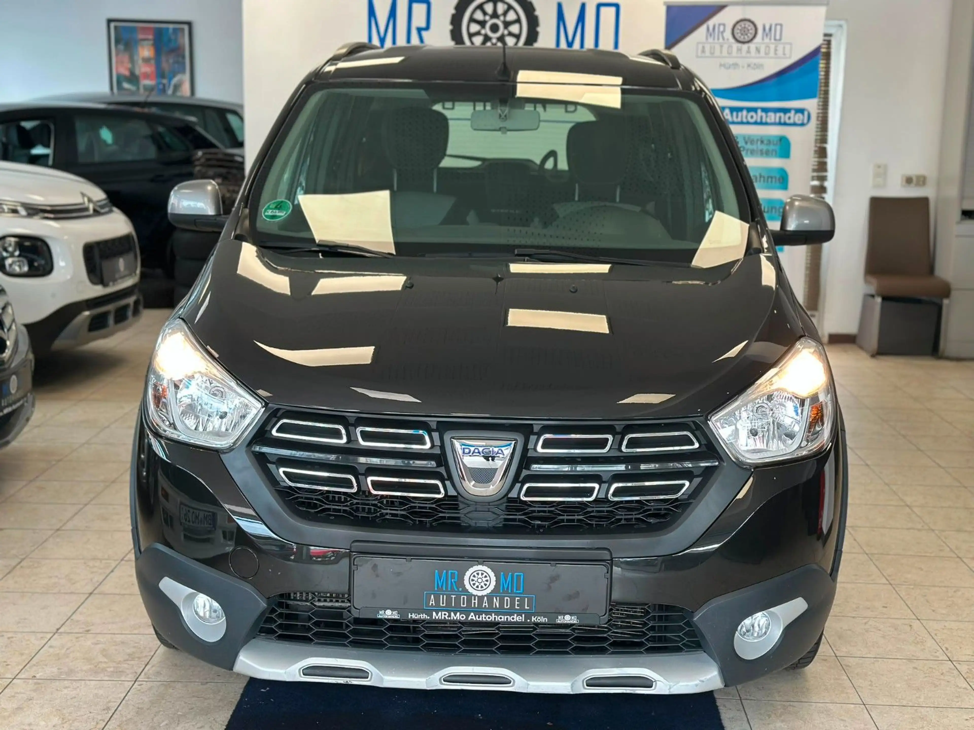 Dacia Lodgy Stepway°Klima°PDC°Navi°1.Hand