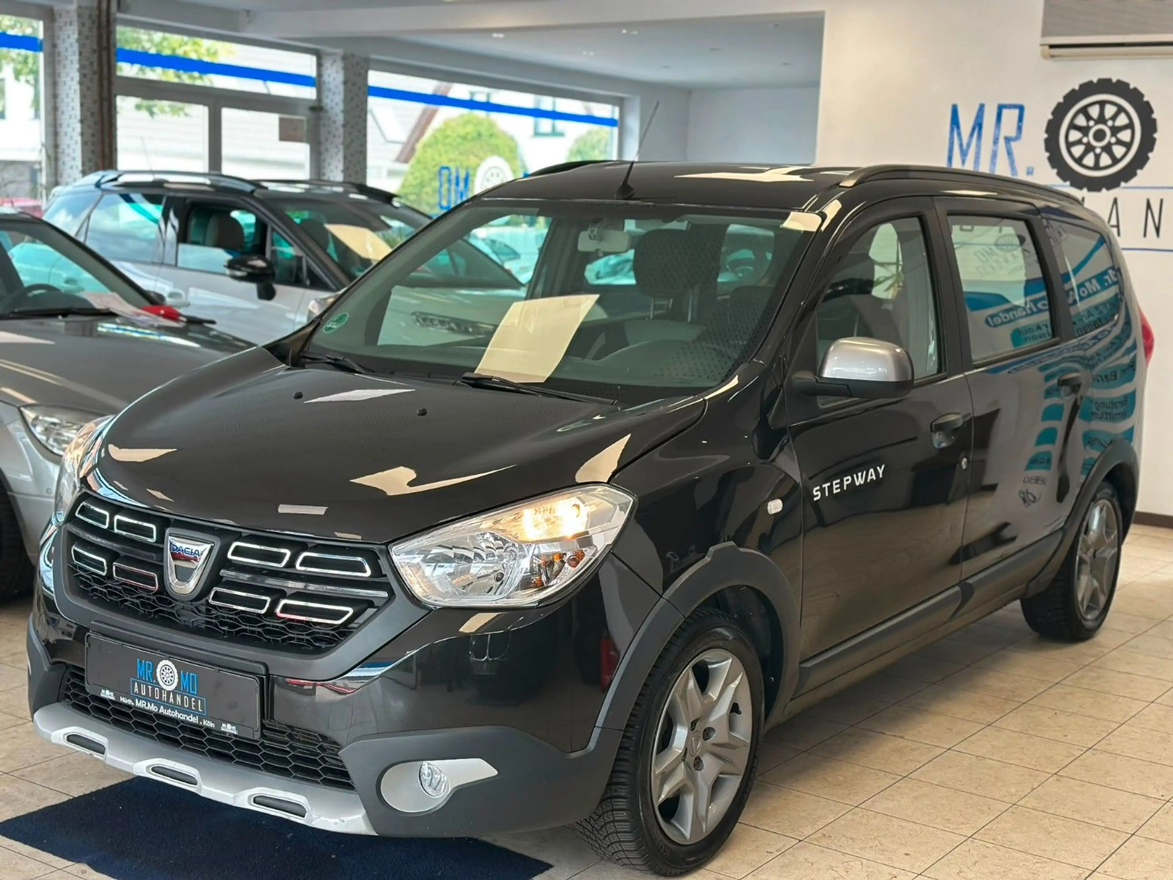 Dacia Lodgy Stepway°Klima°PDC°Navi°1.Hand — photo 3
