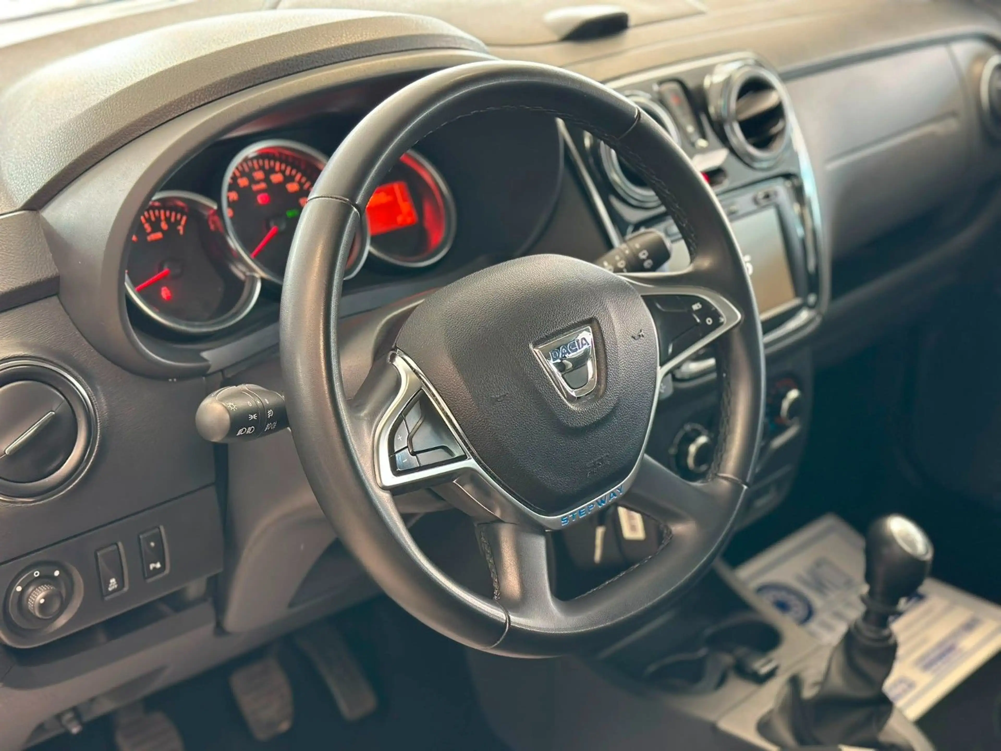 Dacia Lodgy Stepway°Klima°PDC°Navi°1.Hand — photo 15