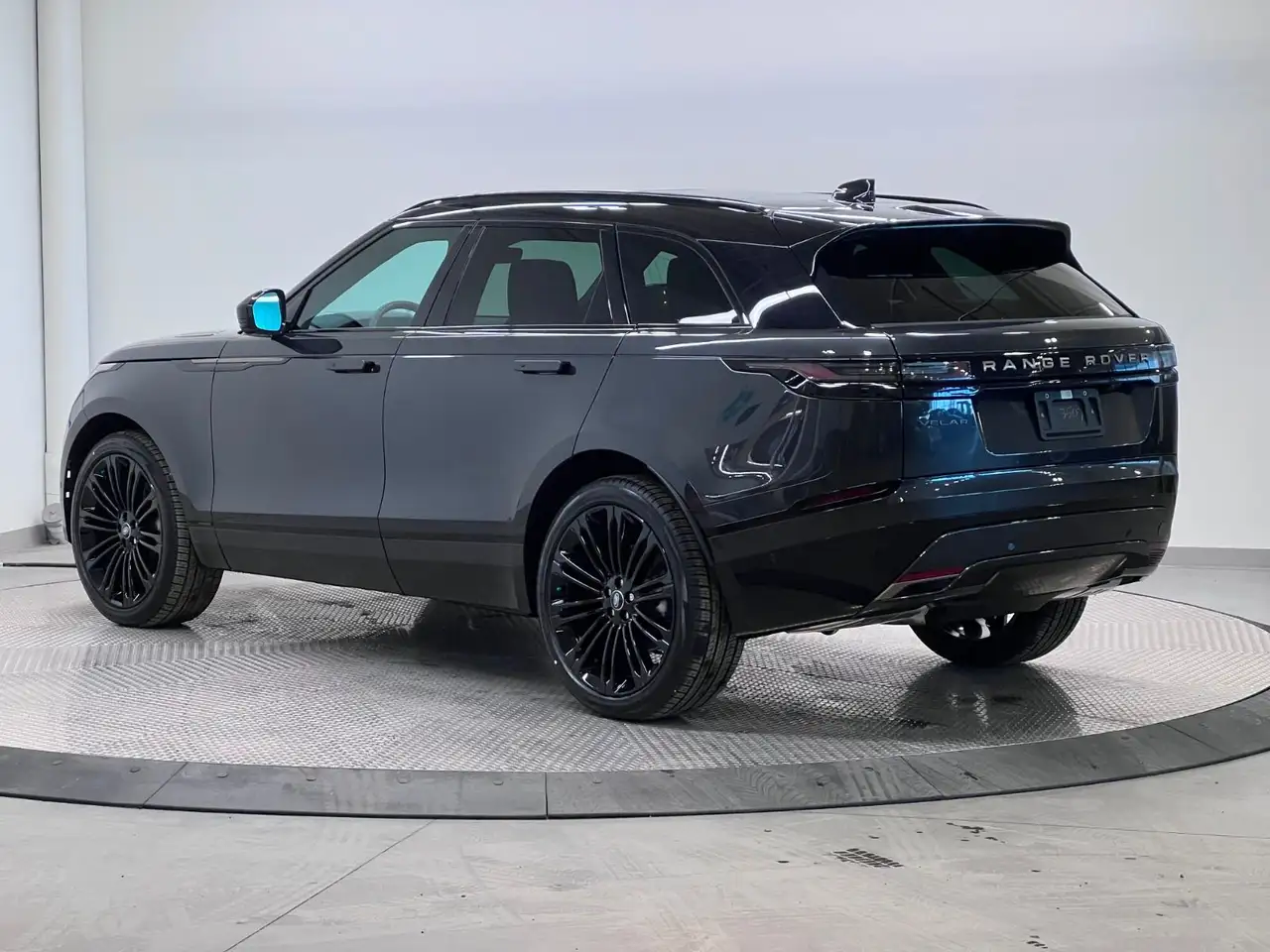 Land Rover Range Rover Velar снимка Land Rover Range Rover Velar