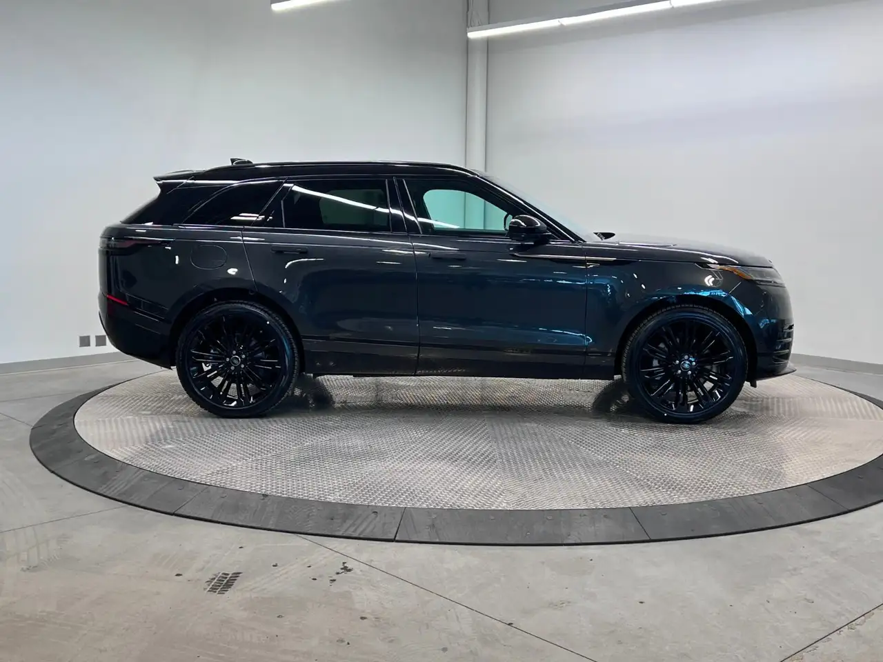 Land Rover Range Rover Velar снимка Land Rover Range Rover Velar