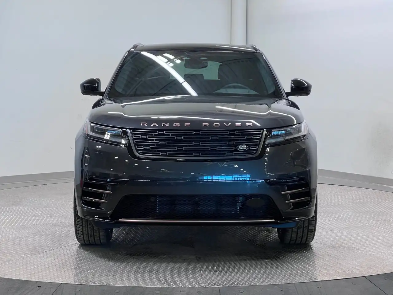 Land Rover Range Rover Velar снимка Land Rover Range Rover Velar