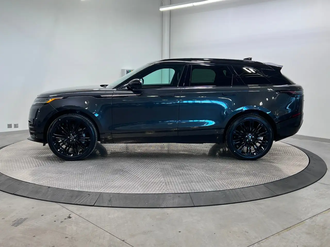 Land Rover Range Rover Velar снимка Land Rover Range Rover Velar