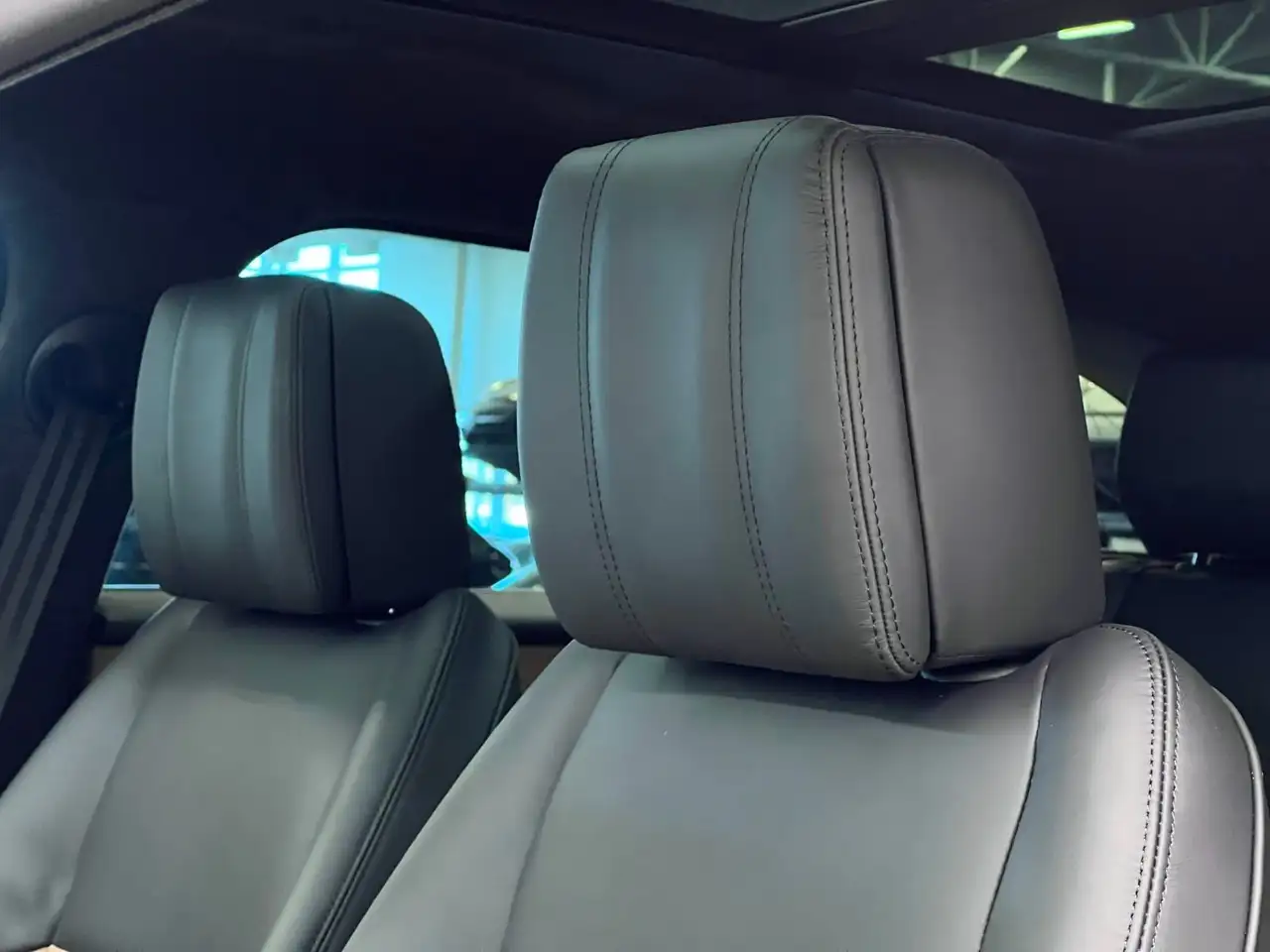 Land Rover Range Rover Velar снимка Land Rover Range Rover Velar