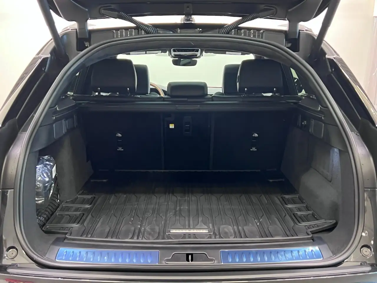 Land Rover Range Rover Velar снимка Land Rover Range Rover Velar