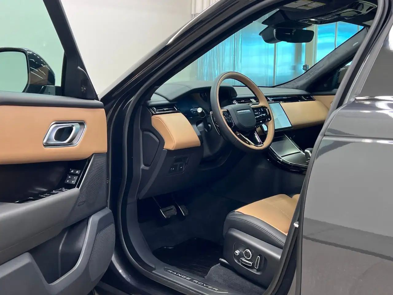 Land Rover Range Rover Velar снимка Land Rover Range Rover Velar