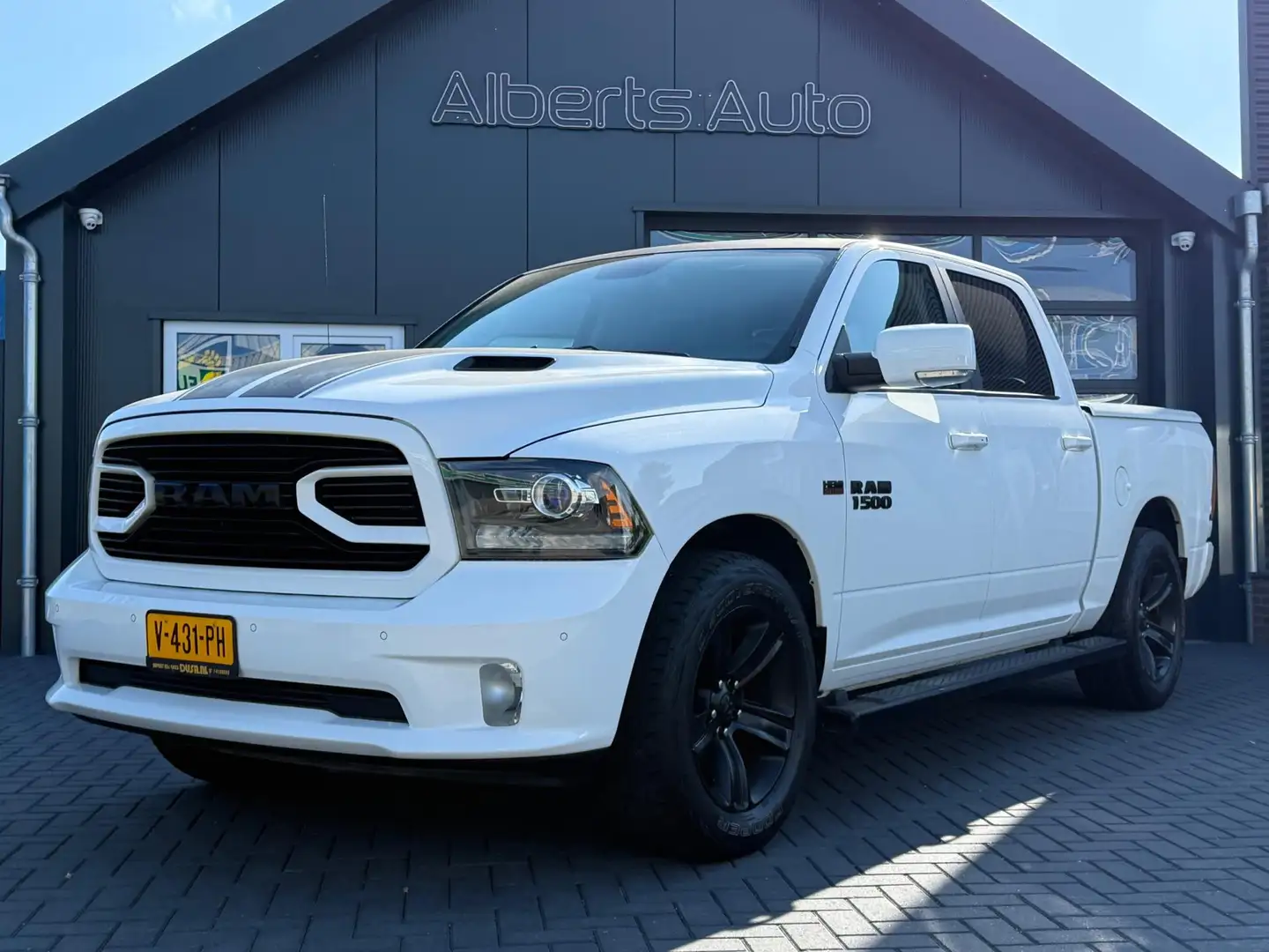 Dodge RAM 1500 5.7 V8 LPG 4x4 Crew Cab Sport | 2018 | LEDER Wit - 1