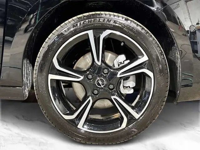 Opel Corsa view 8