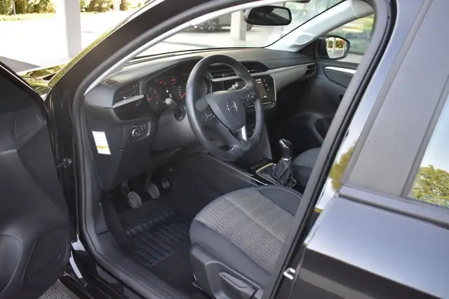 Opel Corsa view 11