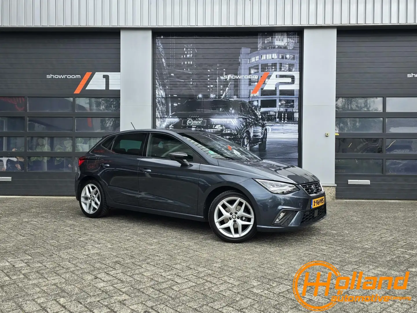 SEAT Ibiza 1.0 TSI FR Business |Automaat|Navi ! Grau - 2