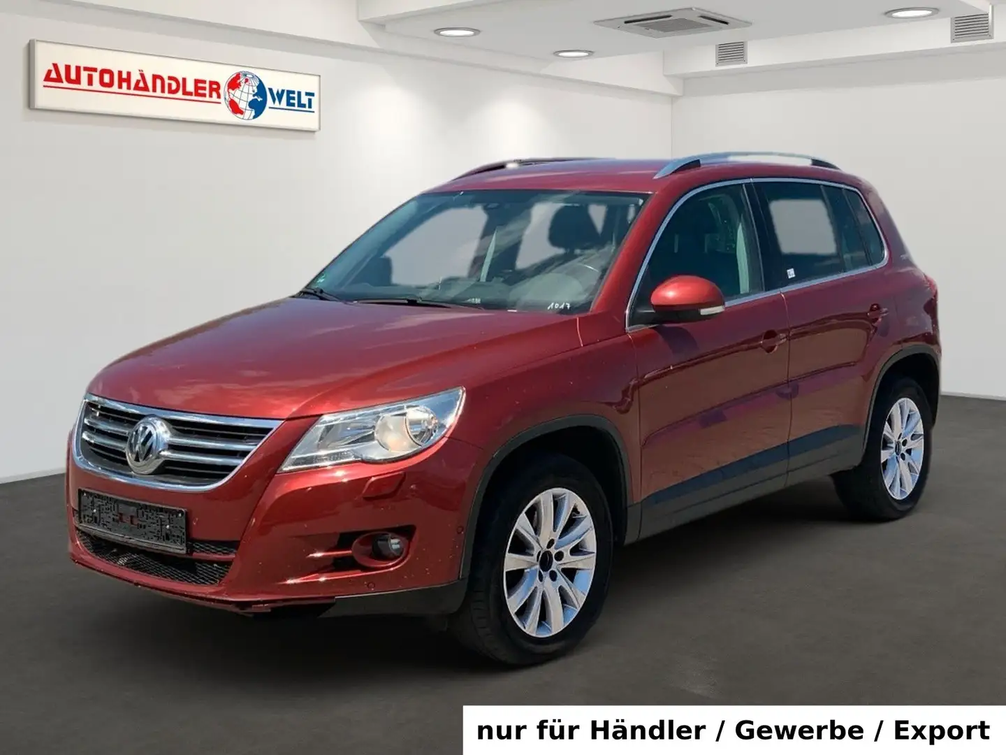 Volkswagen Tiguan 2.0 TDI 4x4 Auto. Navi AAC SHZ PDC Rot - 1