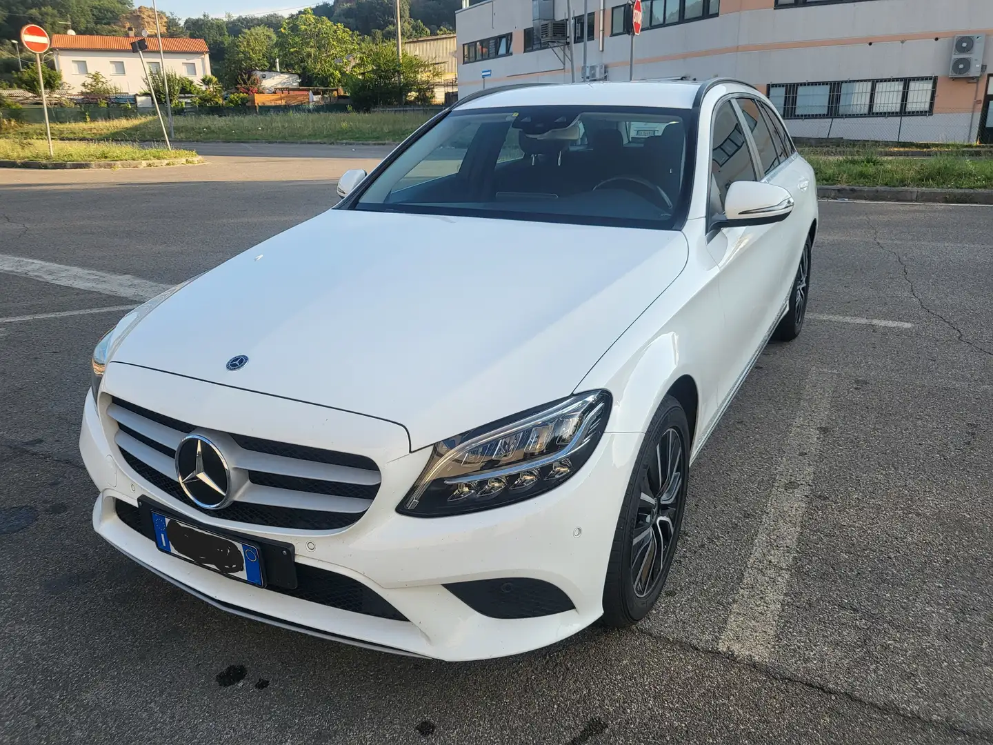 Mercedes-Benz C 180 Classe C-S205 2018 SW SW d Business Extra auto Bianco - 1
