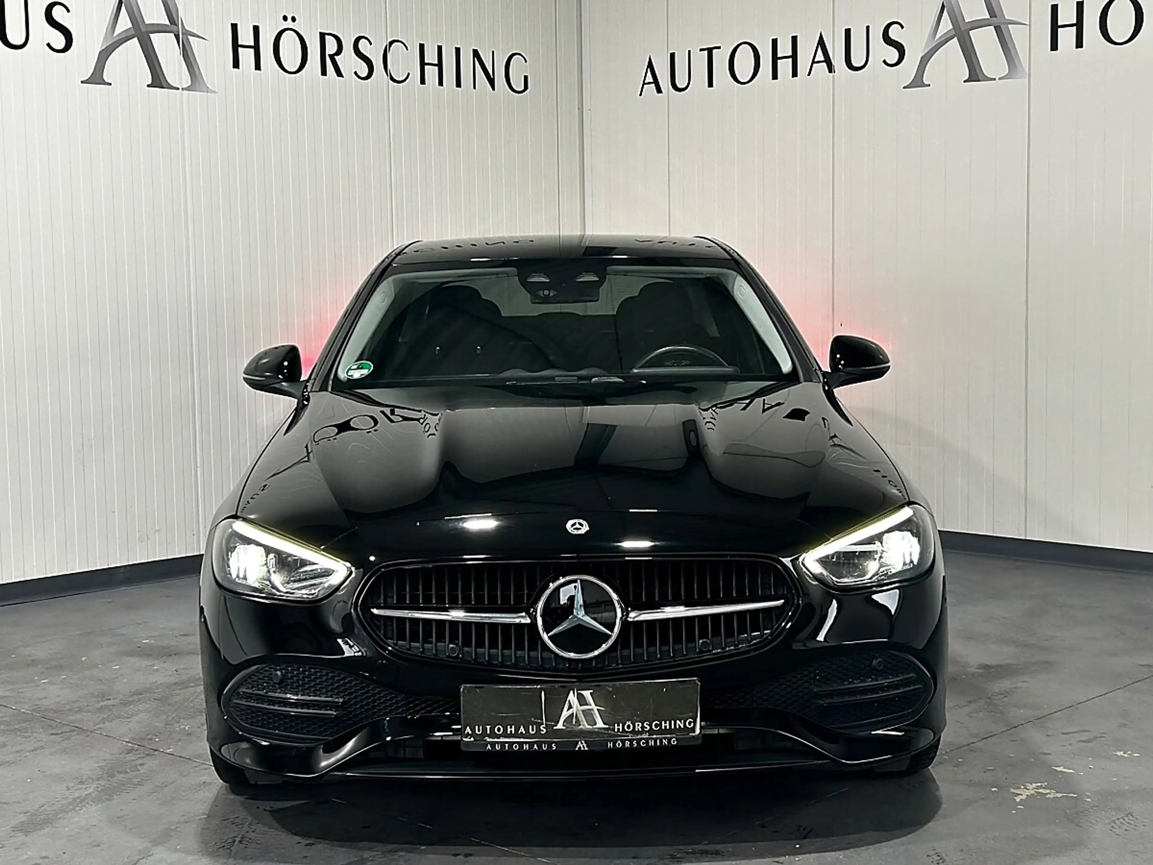 Mercedes-Benz C 180 Aut.//Lenkradheizung//Spurhalte//Totwinkel/Rück... — photo 2
