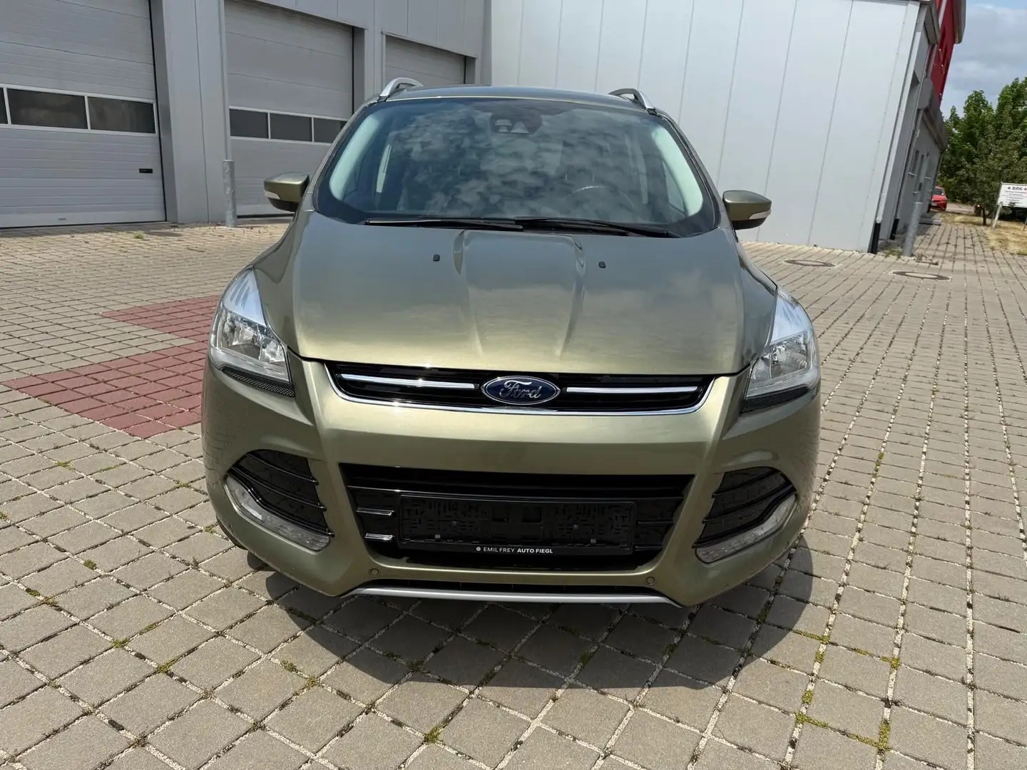 Ford Kuga Titanium Vert - 2