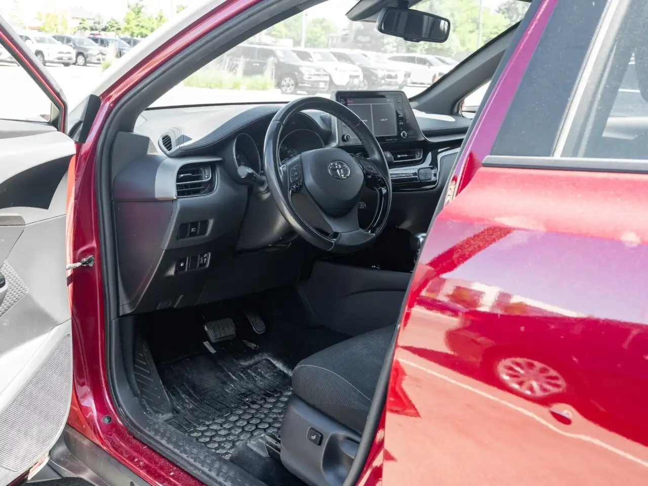 Toyota C-HR снимка Toyota C-HR