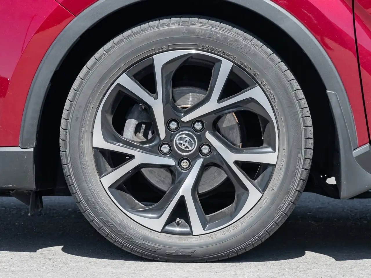 Toyota C-HR снимка Toyota C-HR