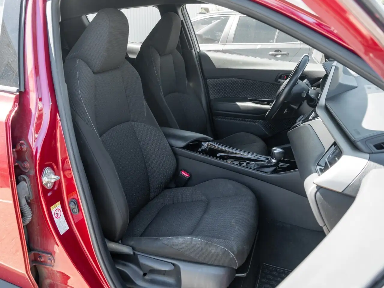 Toyota C-HR снимка Toyota C-HR