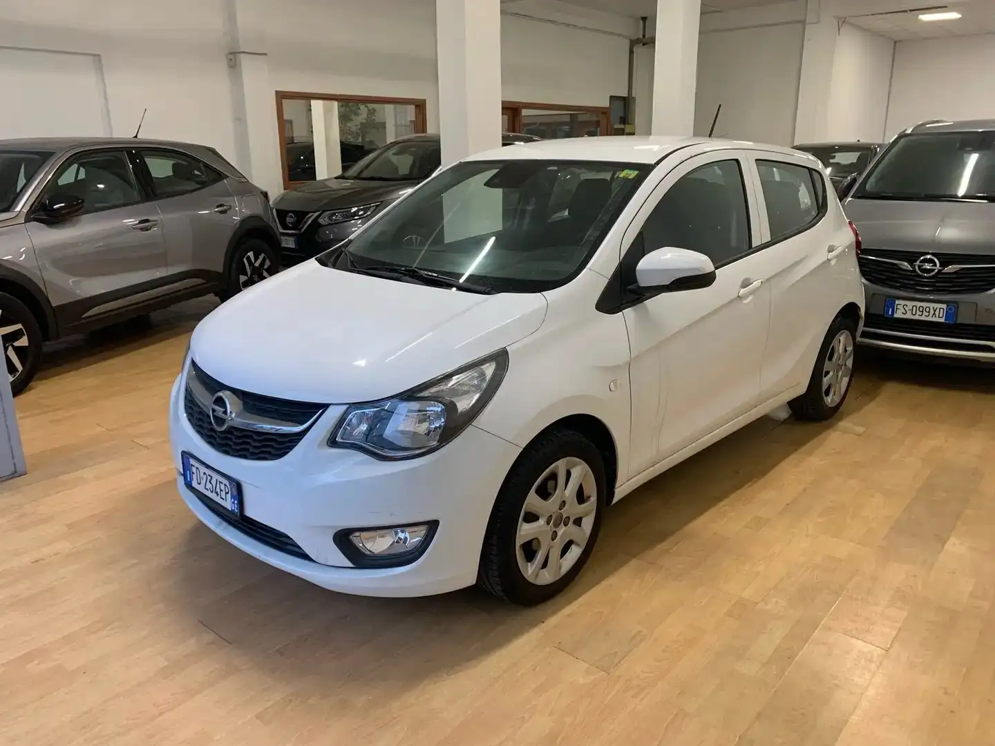 Opel Karl 1.0 75cv NEOPATENTATI Bianco - 1
