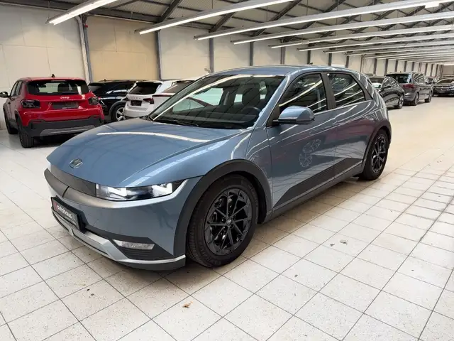 Hyundai Ioniq 5 view 3