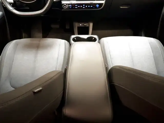 Hyundai Ioniq 5 view 14