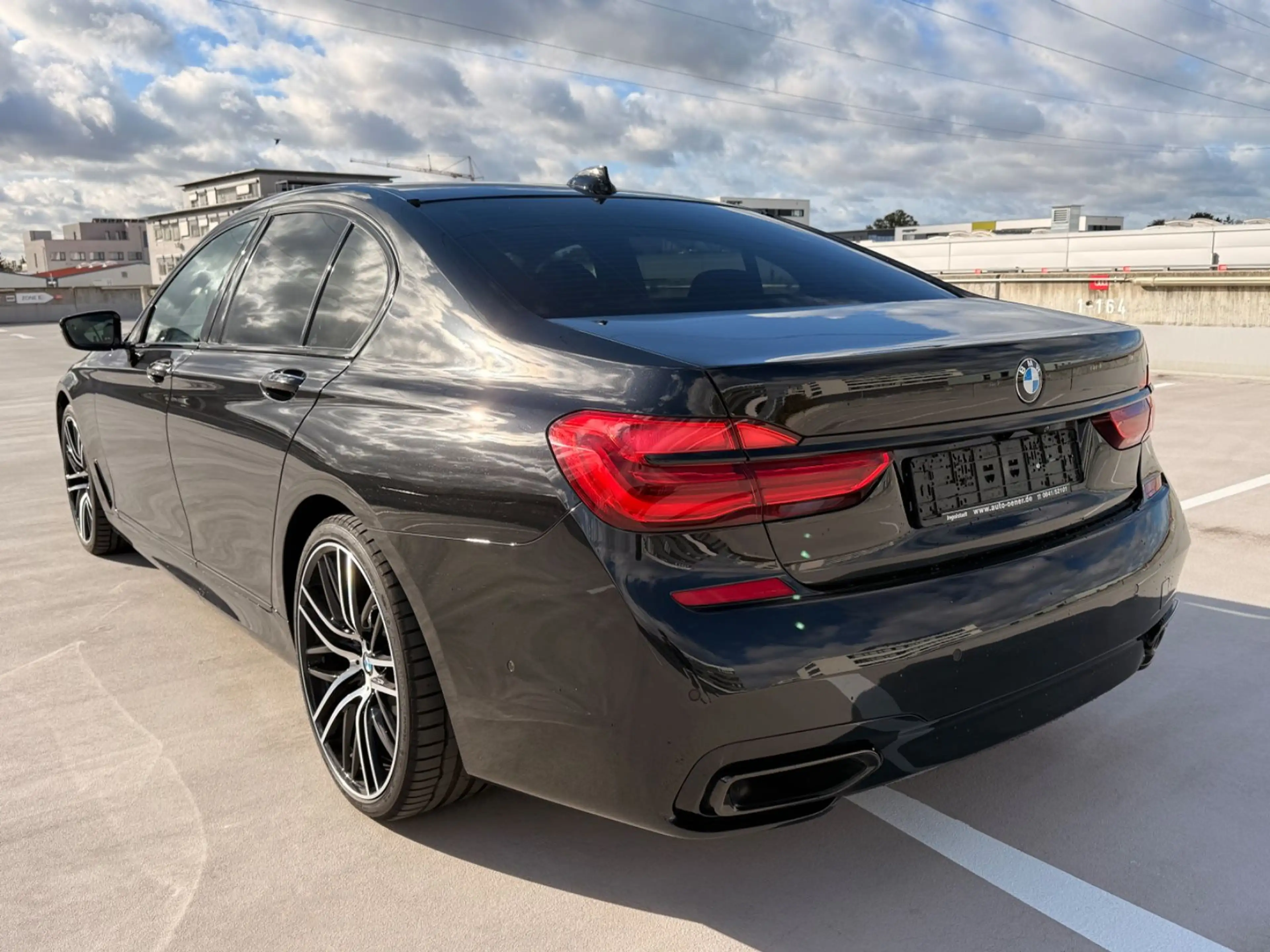 BMW 730 d xDrive M-Paket Pano ACC Massage 21 Zoll — photo 9