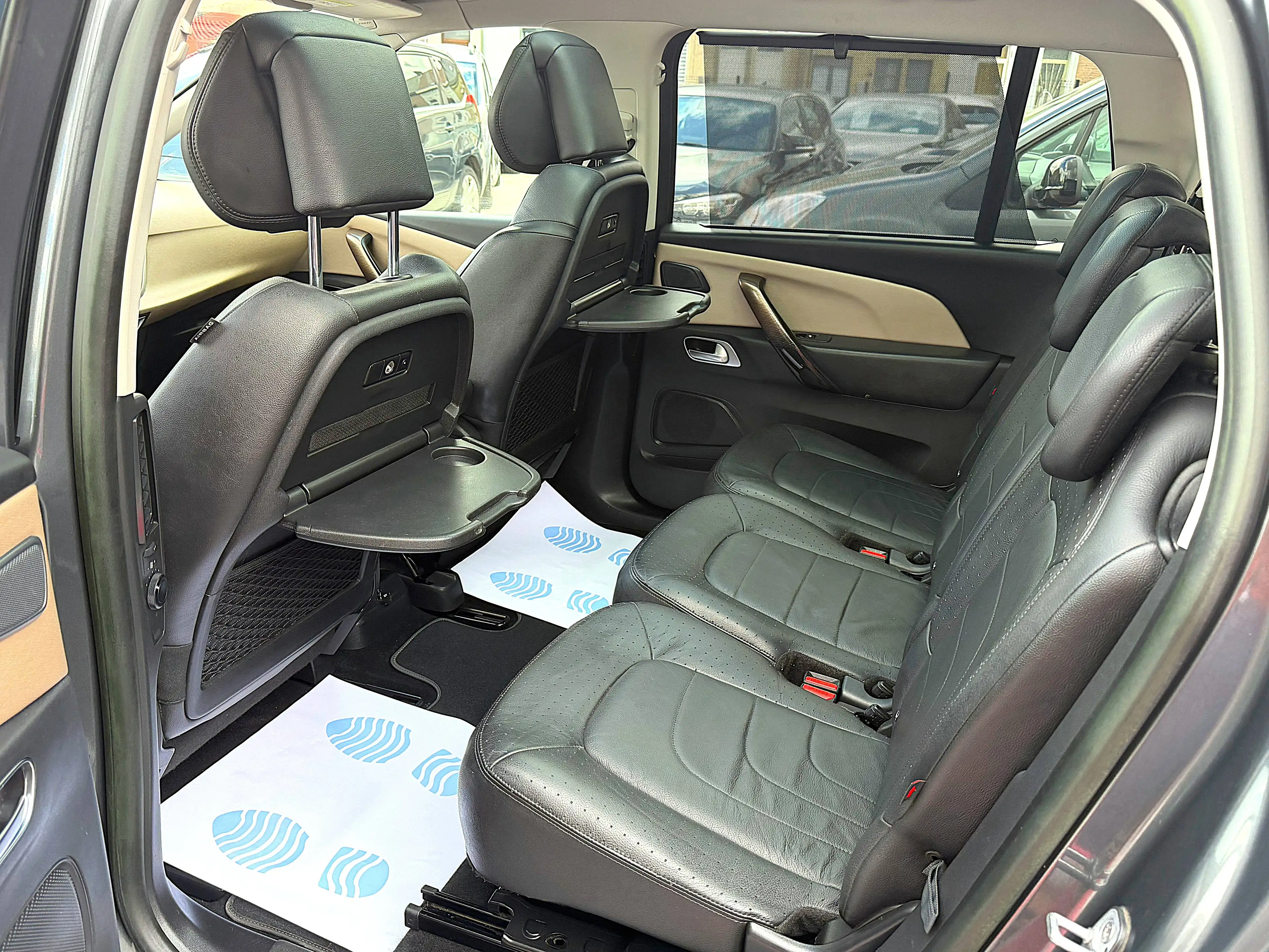 Citroen Grand C4 Picasso 2.0 Blue HDi--FULL OPTION--AUTOMATIQUE-- — photo 11