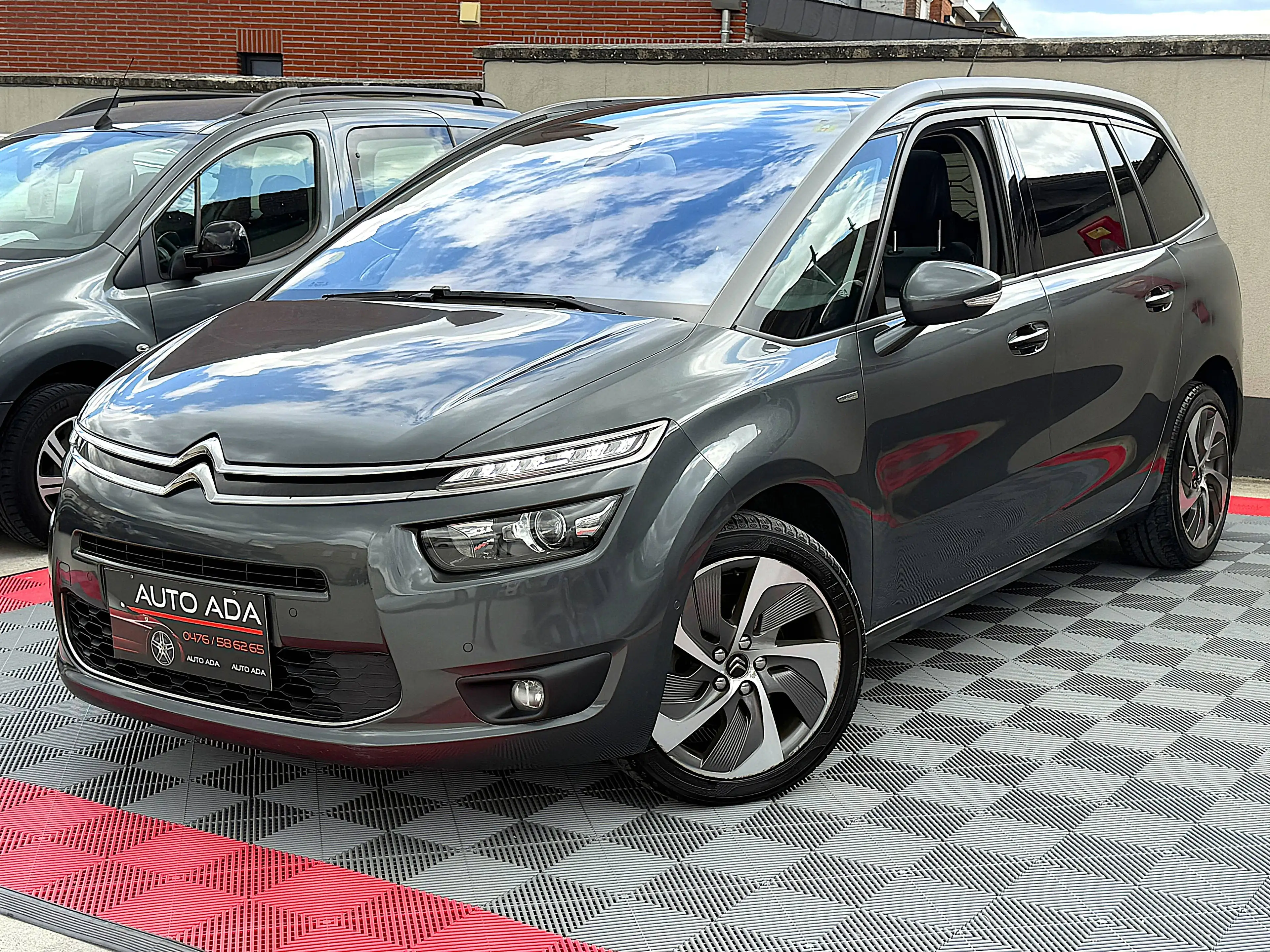 Citroen Grand C4 Picasso 2.0 Blue HDi--FULL OPTION--AUTOMATIQUE-- — photo 2