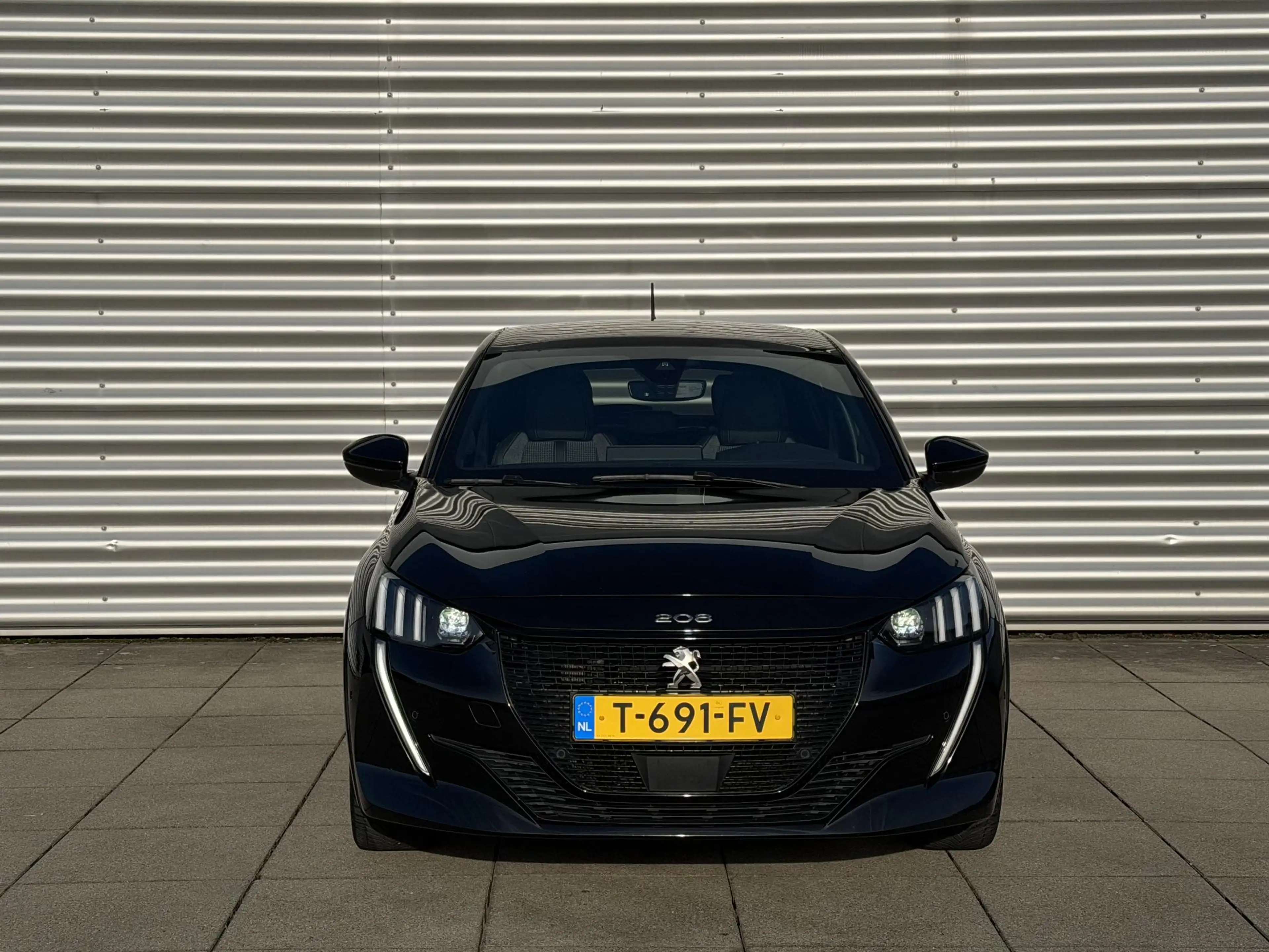 Peugeot e-208 EV GT 350 50 kWh Navigatie | Camera | Panorama Dak — photo 5