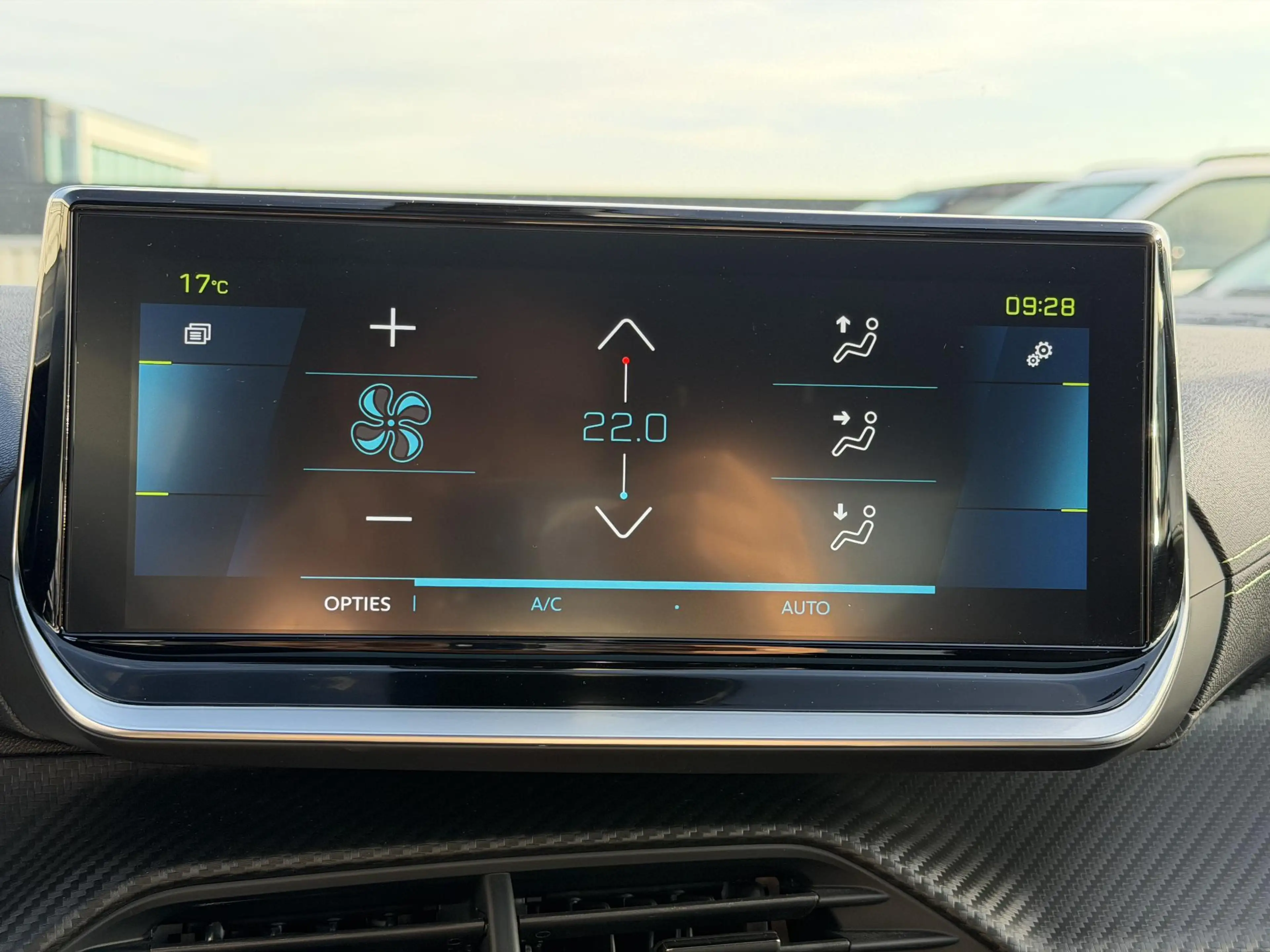 Peugeot e-208 EV GT 350 50 kWh Navigatie | Camera | Panorama Dak — photo 12