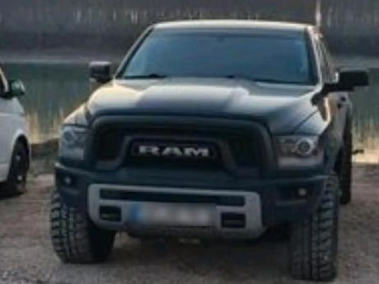 Dodge RAM 5,7 Hemi Negru - 1
