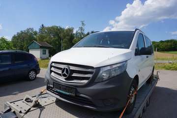 Tourer 111 CDI BlueTEC Base kompakt