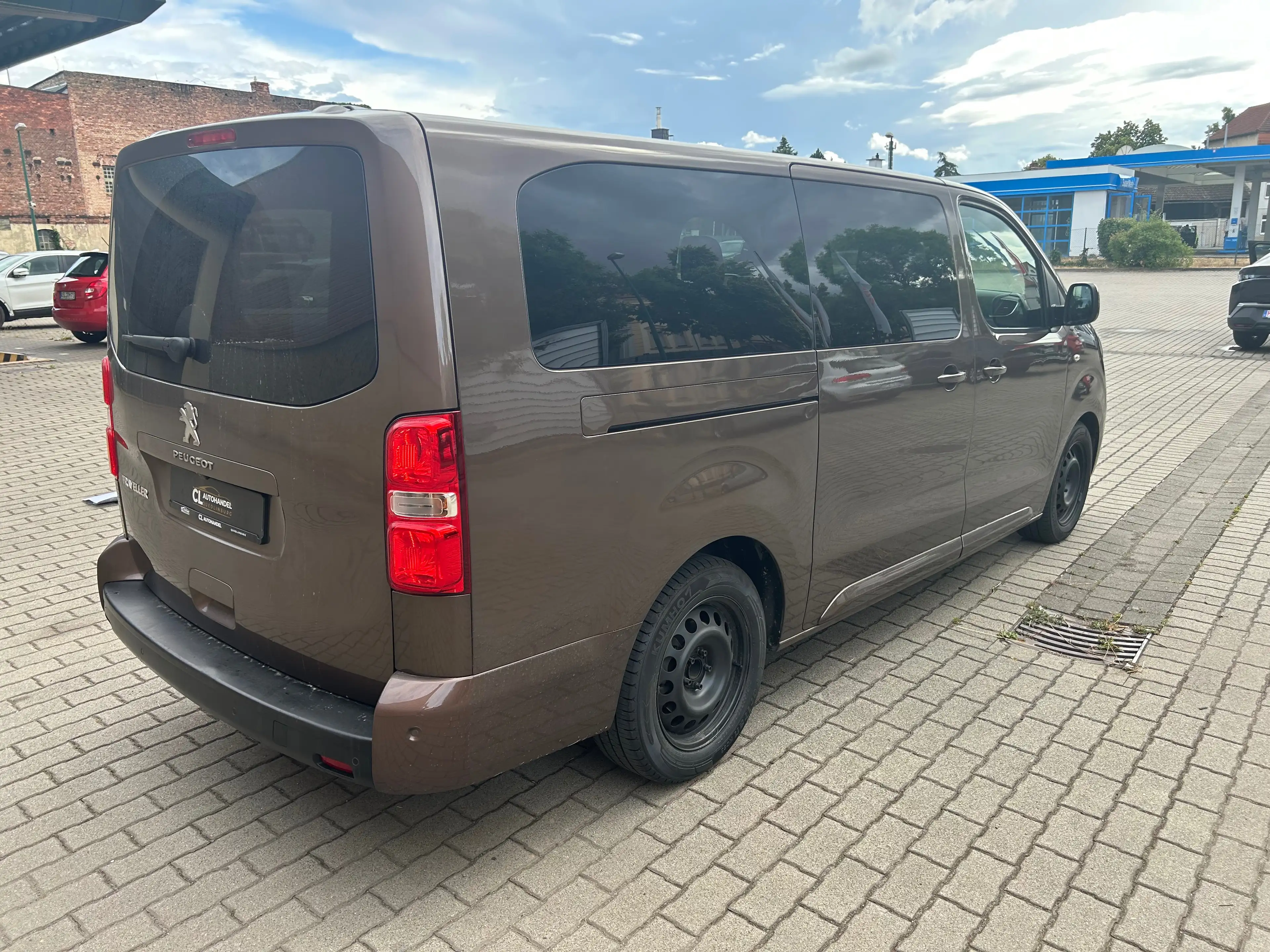Peugeot Traveller Business L3 — photo 9