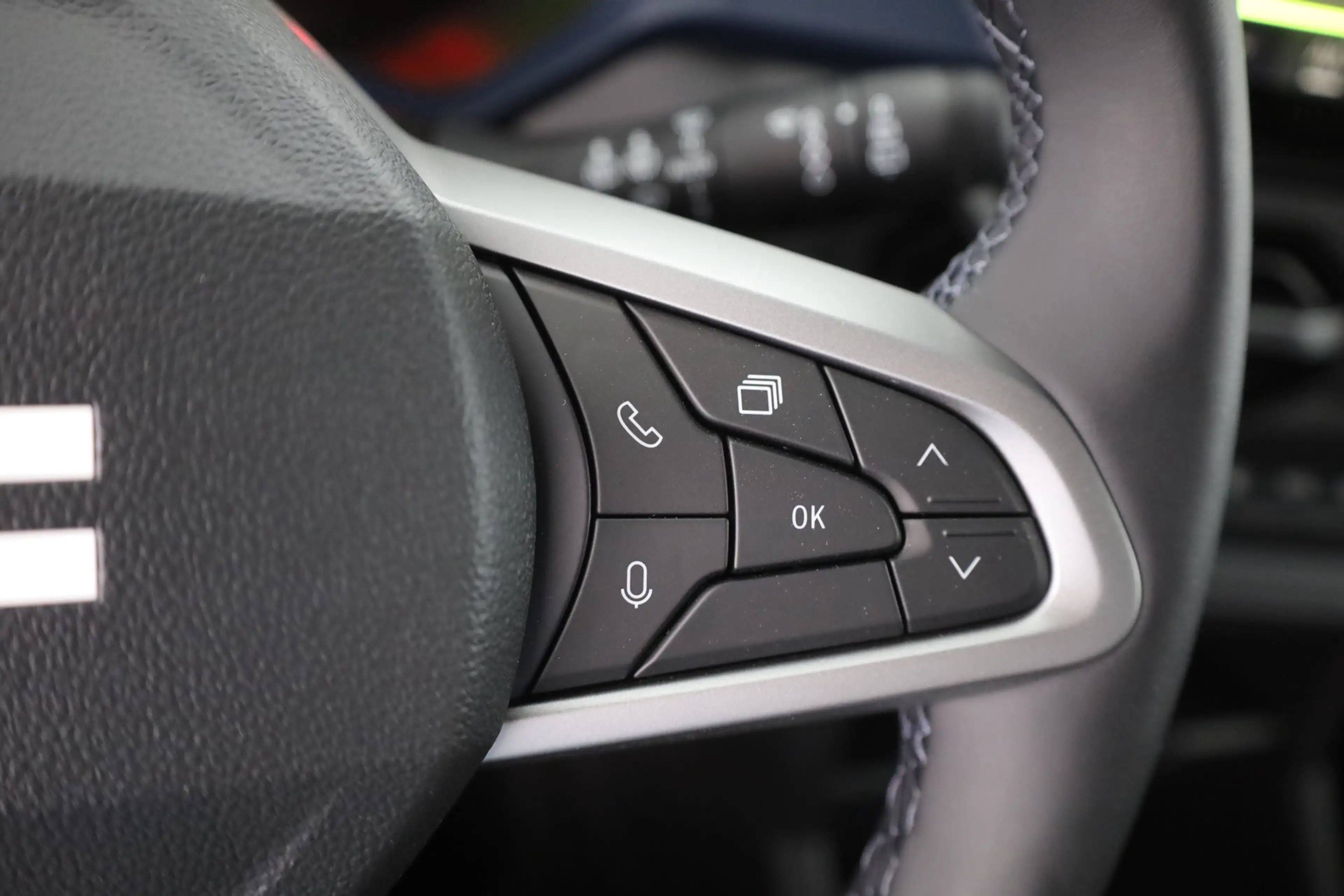 Dacia Duster Journey TCe 130 LED Kamera — photo 17