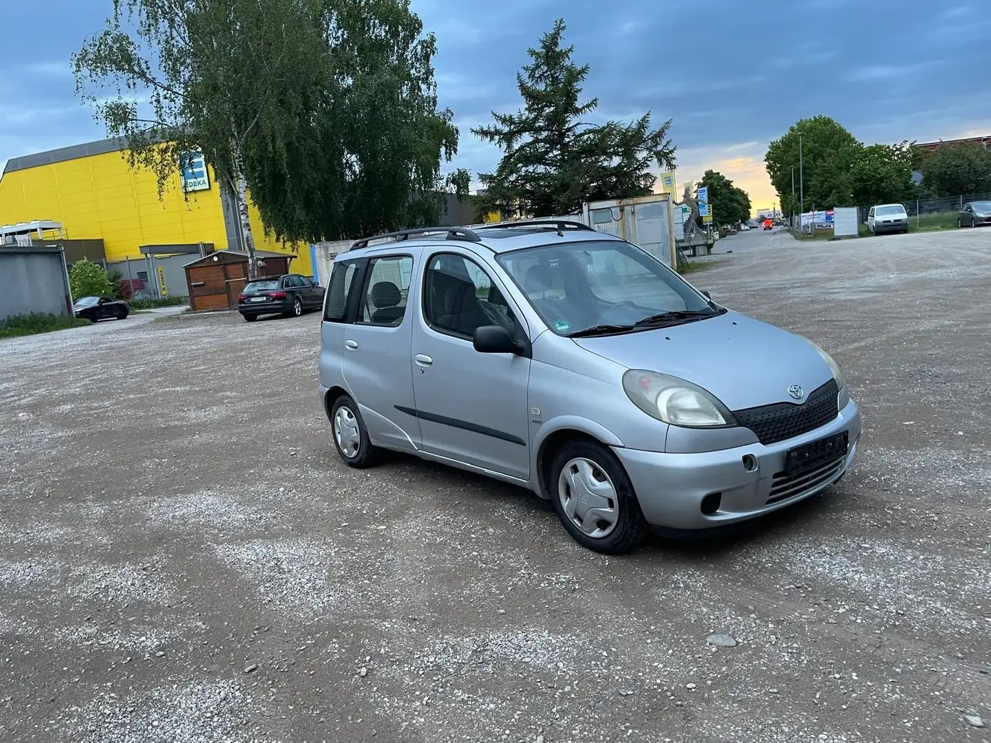 Toyota Yaris Verso 1.3 - 1