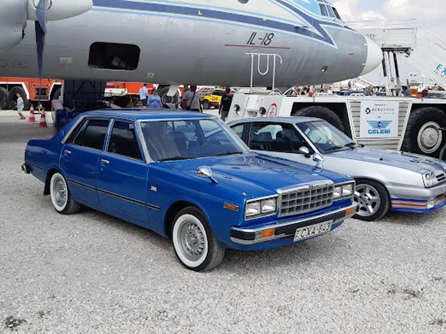 Nissan Laurel 200L - 1