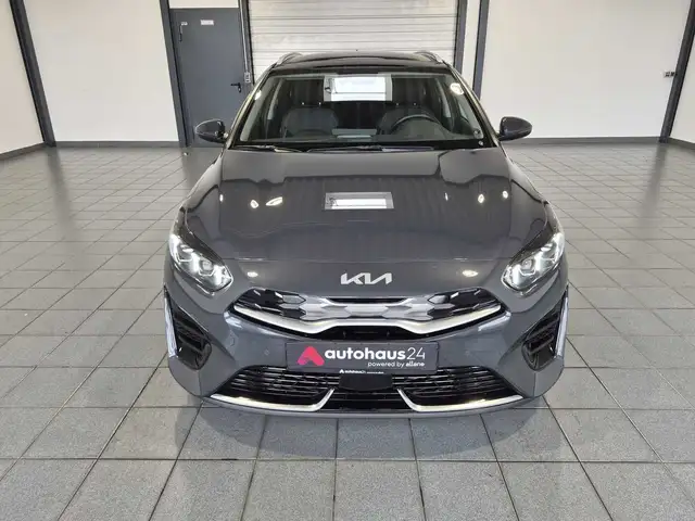 Kia Ceed view 2