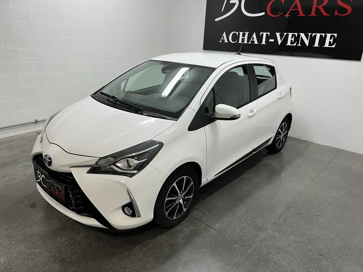 Toyota Yaris 1.5i Dual VVT-iE *GARANTIE*GPS*CAMERA*JANTE* - 2