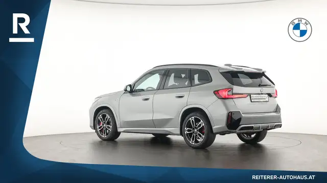 BMW X1 view 4