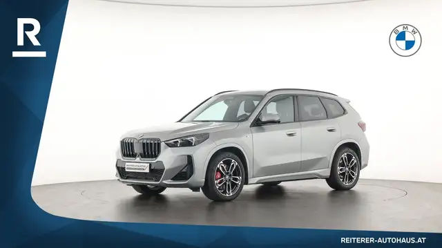 BMW X1 view 3